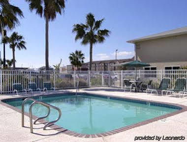 Super 8 By Wyndham Aransas Pass Hotel Exterior photo